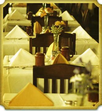 Dining & Banquets at Riviera Country Club.